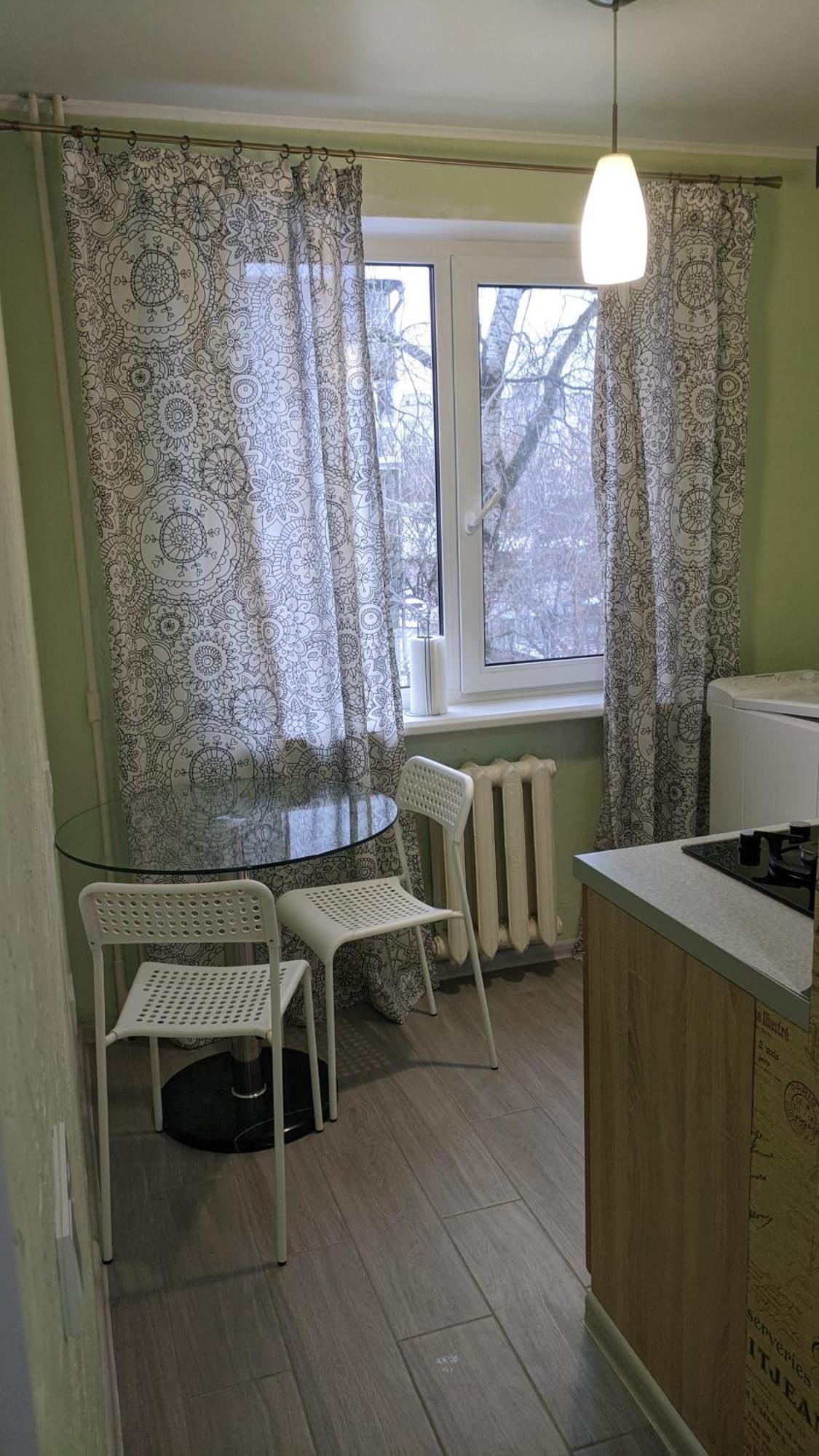 Apartment Near City Center On Peremohy Avenue 46 Cherníhiv Exterior foto